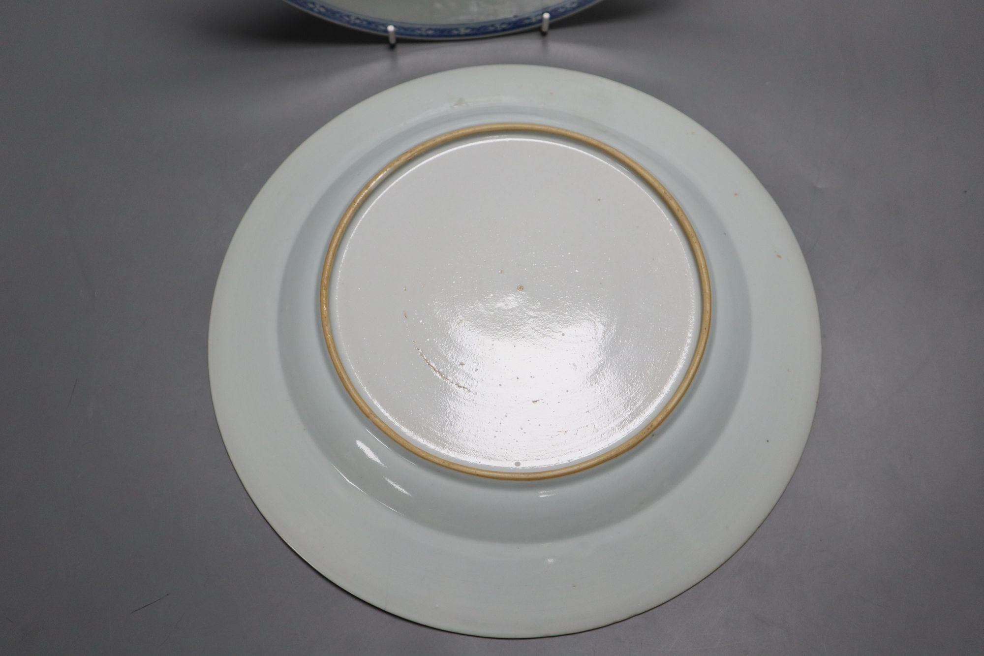 Two Chinese blue and white plates, diameter 29cm